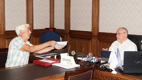 Иван Дикман разбирался с обращениями бузулучан