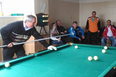 На спортивных площадках – муниципальные служащие