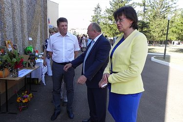 «Азбука молодого гражданина» – подарок от сенатора