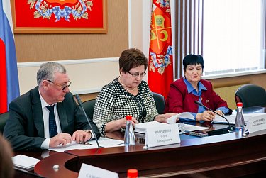 Законы социального характера