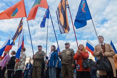 В Оренбурге прошел митинг-концерт #СвоихНеБросаем