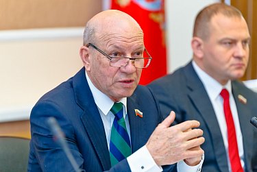 В комитете по образованию, науке, культуре и спорту обсудили изменения в региональные законы