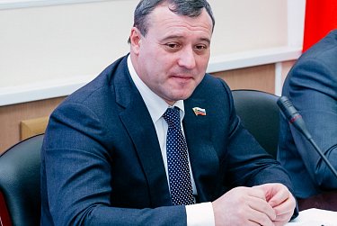 Идет подготовка к первому заседанию Молодежного парламента