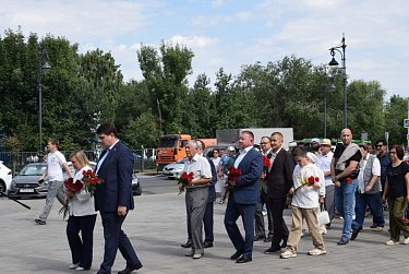 Памяти поэта и героя