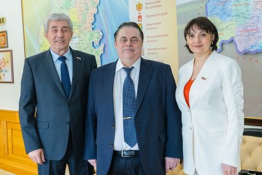 Развитие вертикальных связей