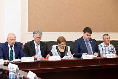 У молодежи должен быть свой закон