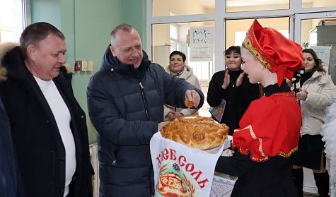 После капремонта открылся ледовый дворец