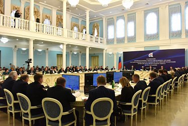 Жить по законам