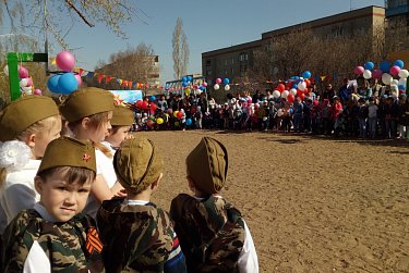 Растим юное поколение на героических примерах