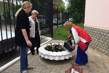 Жить надо в мире и добрососедстве