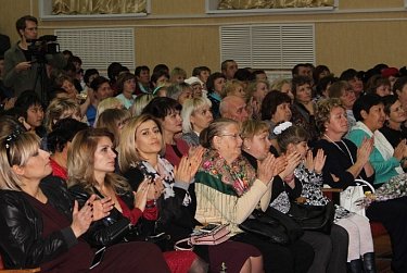 В Октябрьском районе открылся обновленный Дом культуры