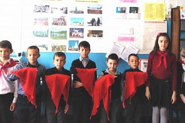 Место встречи «красногалстучных» – библиотека