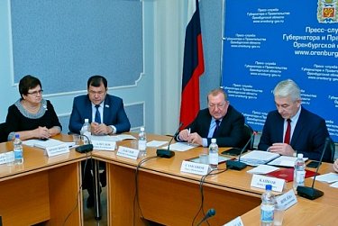 Состоялось заседание комиссии по делам несовершеннолетних