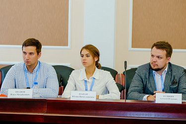 Сергей Грачев встретился с молодыми парламентариями