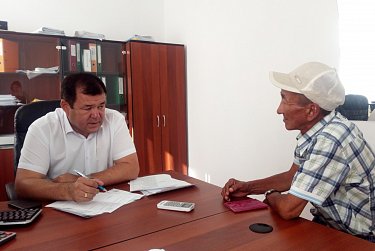 Вопросы округа – на депутатском контроле Ермека Алкулова 