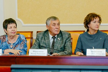 Совет по делам национальностей обсудил возможности поддержки этнокультурных инициатив 