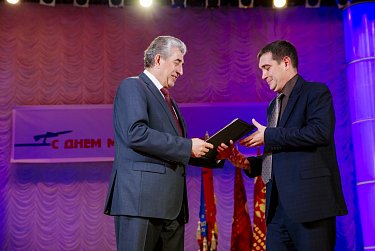 Сергей Грачев поздравил коллектив ПО «Стрела»