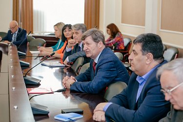Олег Димов: «К апрельскому заседанию Законодательного Собрания депутаты готовы»