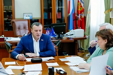 Профильные комитеты: подготовка к очередному заседанию