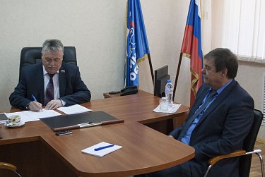 Алексей Абдрахманов провел прием граждан