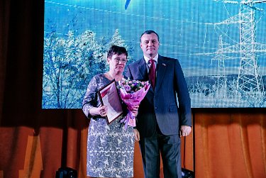 Олег Димов поздравил энергетиков