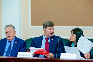 Решение профильного комитета – принять бюджет Оренбуржья во втором чтении