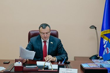 Прием граждан провел Олег Димов 