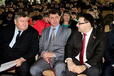 На празднике ракетчиков и артиллеристов