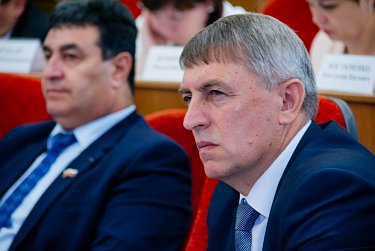 Парламент региона провел очередное заседание