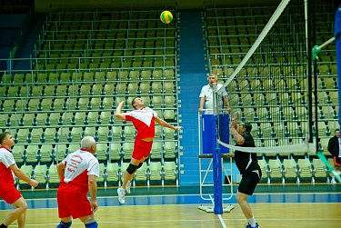 Из кабинетов – на спортивную арену