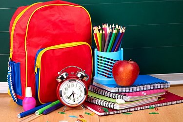 «Августовский десант» доставил школьные ранцы