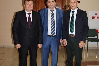 Геннадий Аверьянов поздравил первокурсников