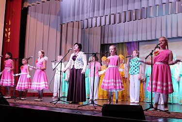 Сергей Салмин: «Сельские ДК способствуют сохранению традиций и национальной культуры»