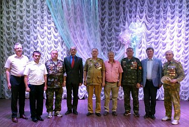 Оренбуржцы тепло встретили артистов из Луганской Народной Республики