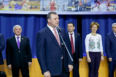 Первенство ПФО по спортивной борьбе стартовало в Оренбурге