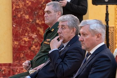 За значительный вклад в содействие СВО