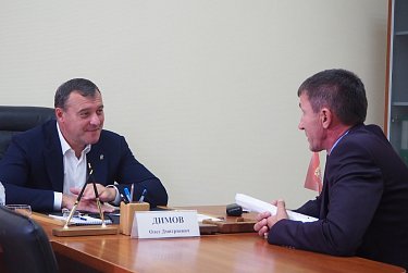Олег Димов: «Сегодня приемная – это прямая связь власти всех уровней с населением»