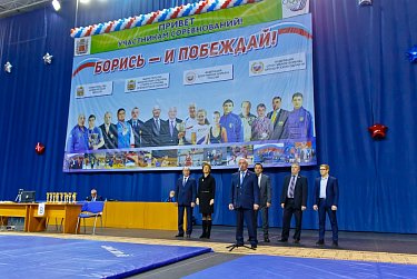 Евгений Сусоев: «Первенство ПФО по вольной борьбе собрало сильнейших борцов»