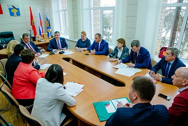 Депутаты провели День информации в Грачевском районе