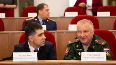 Парламентские слушания о мерах соцподдержки военнослужащих