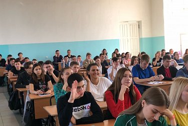 Студентам-первокурсникам – о Молодежном парламенте