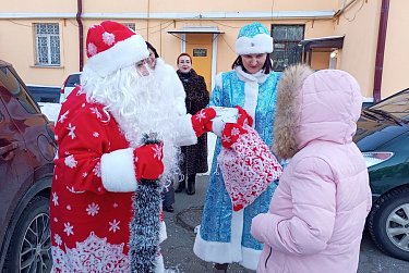 Подарки от парламентария