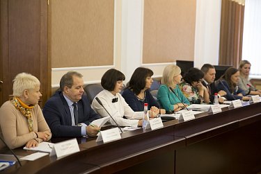 Конкурсная комиссия будет работать в новом составе