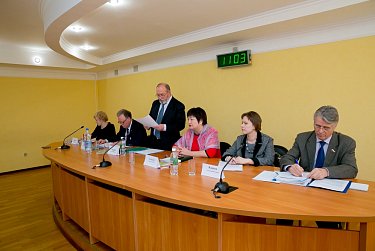 Внимание совершенствованию земельных отношений 