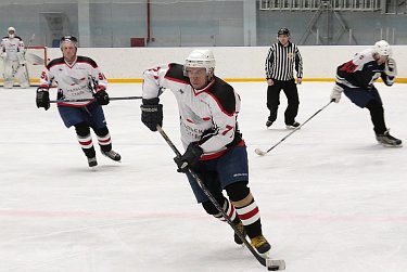Состоялся первый хоккейный турнир на Кубок Евгения Маслова