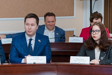 Молодежный парламент нового созыва приступил к работе
