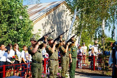 Андрей Аникеев: «Необходимо делать все, чтобы увековечить память героев, которые подарили нам мирную жизнь»