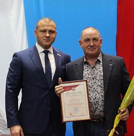 Сергей Салмин поздравил тружеников села