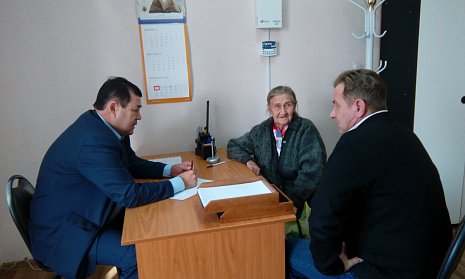 Прием граждан в Домбаровском районе