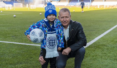 Александр Трубников исполнил мечту юного футболиста